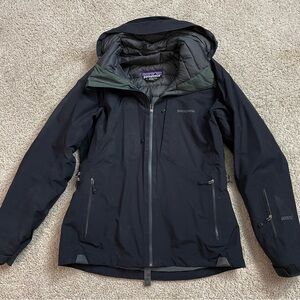 Women's PATAGONIA Black INSULATED Hooded MULTI POCKET Ski CLIMBING JACKET  L